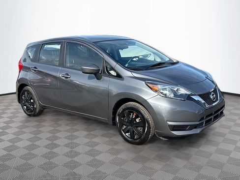 Used 2018 Nissan Versa Note SV image 4