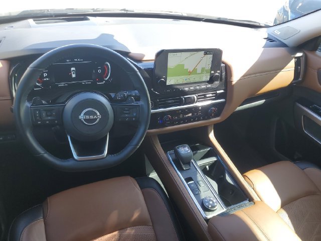 Used 2024 Nissan Pathfinder Platinum AWD/4WD image 10