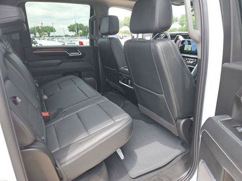 Used 2025 GMC Sierra 2500 Denali w/ Denali Reserve Package AWD/4WD image 28