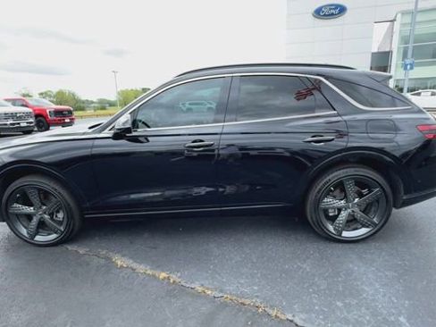 Used 2022 Genesis GV70 2.5T w/ Sport Prestige Package AWD/4WD image 5