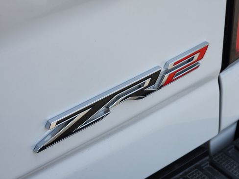 New 2026 Chevrolet Silverado 2500 ZR2 image 10