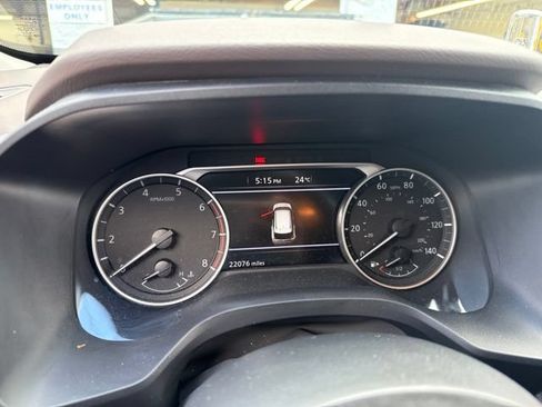 Used 2023 Nissan Rogue S AWD/4WD image 8
