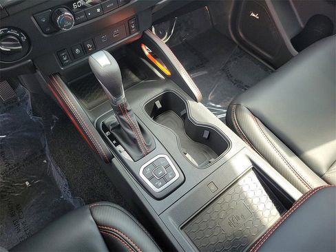 New 2026 Nissan Frontier PRO-4X w/ Pro Premium Package image 10