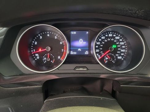 Used 2021 Volkswagen Tiguan S image 15