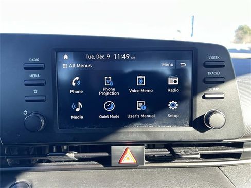 Used 2025 Hyundai Elantra Sport image 27