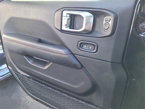 Used 2022 Jeep Gladiator Rubicon image 15