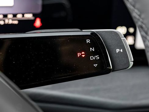 New 2026 Audi Q3 quattro 2.0T AWD/4WD image 23