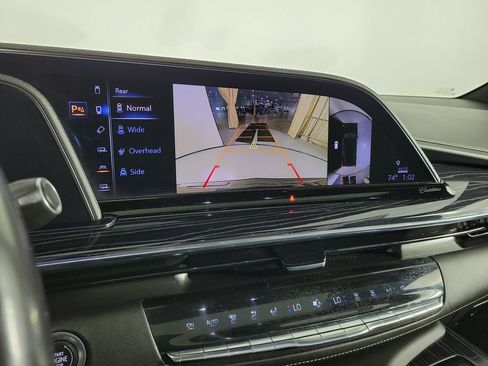 Used 2022 Cadillac Escalade Sport w/ Touring Package AWD/4WD image 28