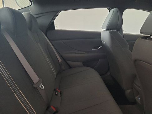 Used 2024 Hyundai Elantra SEL image 19