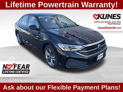 Used 2023 Volkswagen Jetta SE w/ Panoramic Sunroof Package