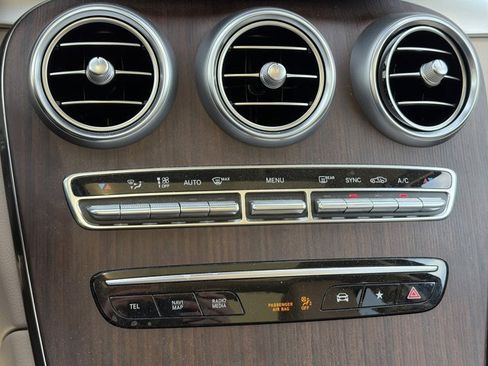 Certified 2022 Mercedes-Benz GLC 300 GLC 300 image 23