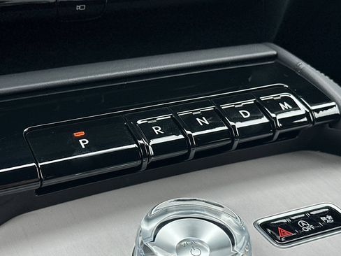 New 2026 Lincoln Navigator Reserve w/ Jet Appearance Package AWD/4WD image 22