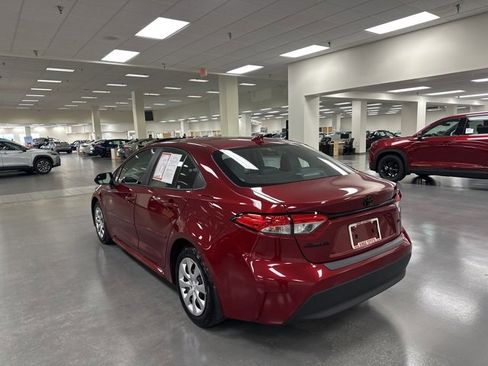 Certified 2025 Toyota Corolla LE image 5