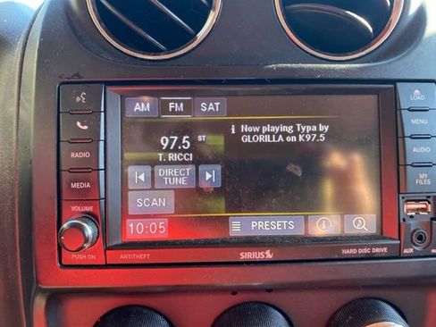 Used 2014 Jeep Patriot Latitude image 27