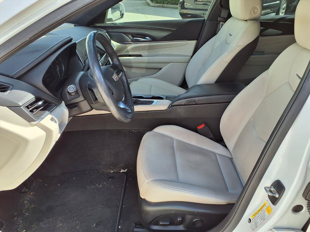 Used 2021 Cadillac CT4 Premium Luxury w/ Climate Package RWD image 12