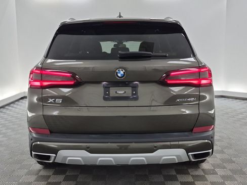 Used 2022 BMW X5 xDrive40i AWD/4WD image 11