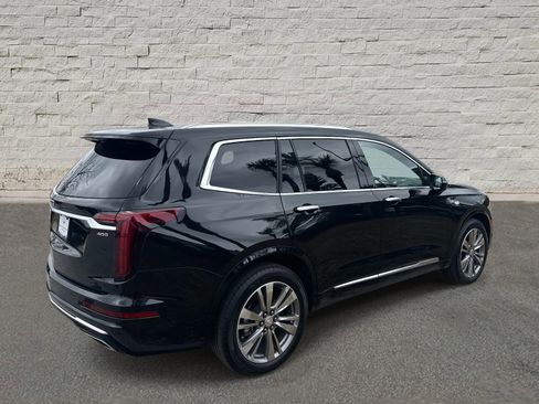 Certified 2025 Cadillac XT6 Premium Luxury image 5