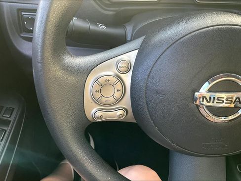 Used 2012 Nissan Versa FWD image 19