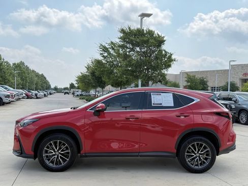 Used 2024 Lexus NX 250 FWD w/ Towing Package (2000 Lbs) image 8