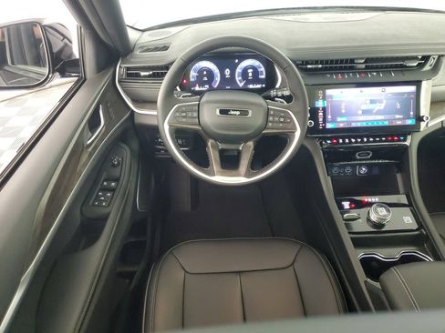 New 2026 Jeep Grand Cherokee L Limited AWD/4WD image 14