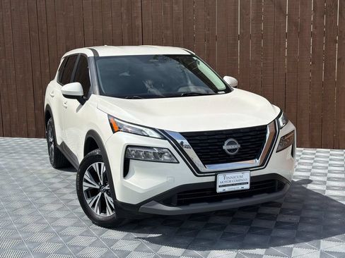 Used 2023 Nissan Rogue SV FWD image 9