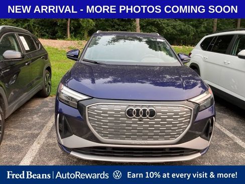Used 2023 Audi Q4 e-tron Premium Plus w/ Premium Plus AWD/4WD image 2