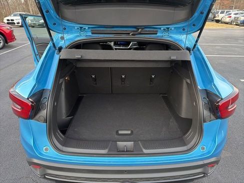 Used 2025 Chevrolet Trax RS w/ Sunroof Package image 29