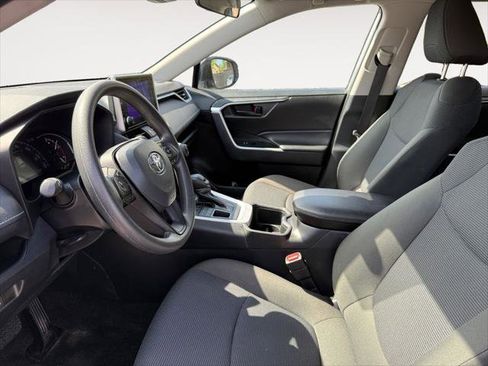 Certified 2024 Toyota RAV4 LE AWD/4WD image 9