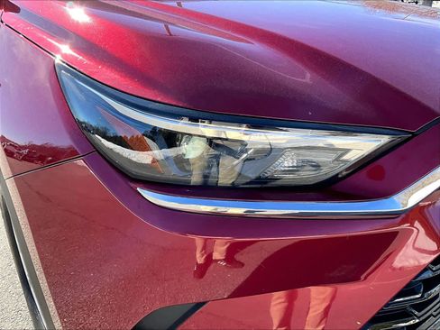 Used 2024 Toyota Grand Highlander XLE image 34