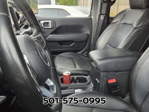 Used 2020 Jeep Wrangler Unlimited Sahara AWD/4WD image 11