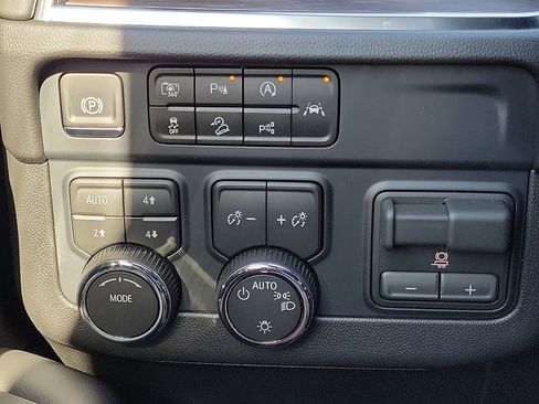 New 2026 Chevrolet Tahoe LS image 16