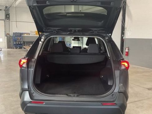 Used 2025 Toyota RAV4 XLE AWD/4WD image 25