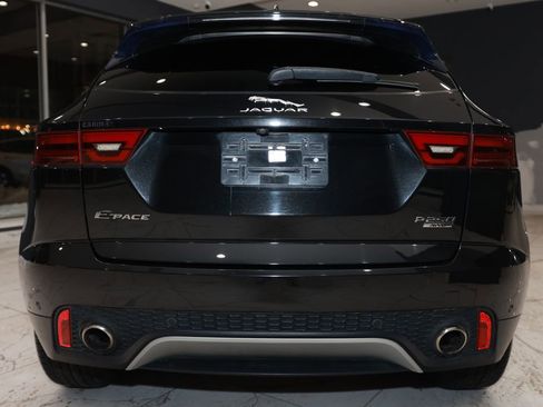 Used 2019 Jaguar E-PACE SE image 7