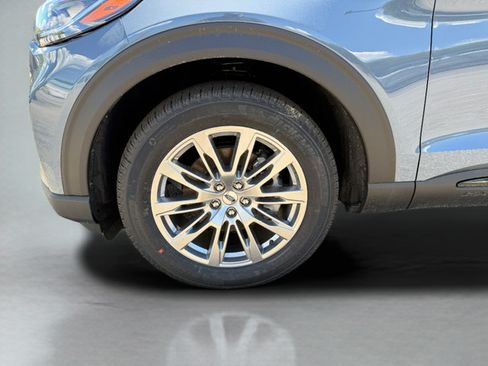 New 2026 Ford Explorer Active w/ Active Comfort Package AWD/4WD image 28