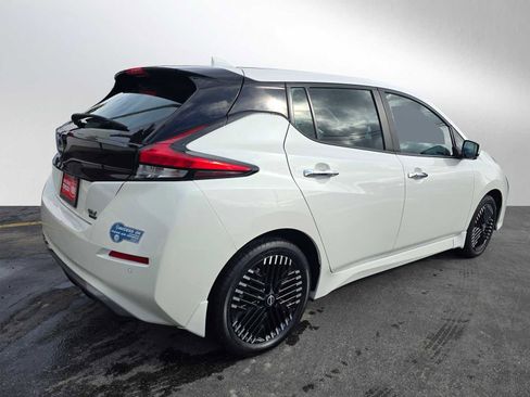 Used 2023 Nissan Leaf SV Plus image 3