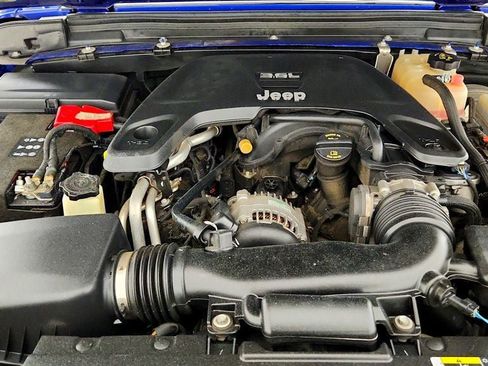 Used 2019 Jeep Wrangler Unlimited Sport S AWD/4WD image 25