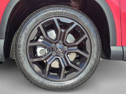 New 2025 Honda Pilot Touring image 9