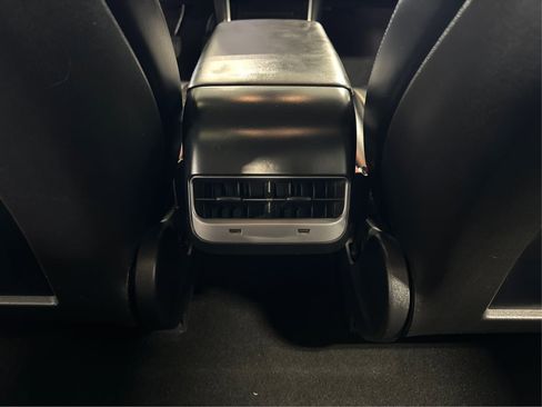 Used 2018 Tesla Model 3 Long Range image 24