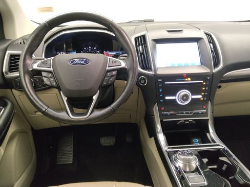 Used 2019 Ford Edge Titanium w/ Cold Weather Package AWD/4WD image 22