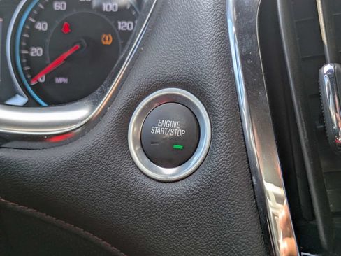 Used 2023 Chevrolet Traverse RS w/ LPO, Floor Liner Package FWD image 29