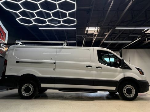 Used 2024 Ford Transit 250 Low Roof w/ Fleet Fuel Economy Package RWD image 11
