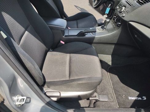 Used 2012 MAZDA MAZDA3 i Touring FWD image 16