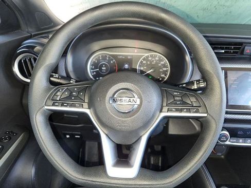 Certified 2020 Nissan Kicks SV image 22