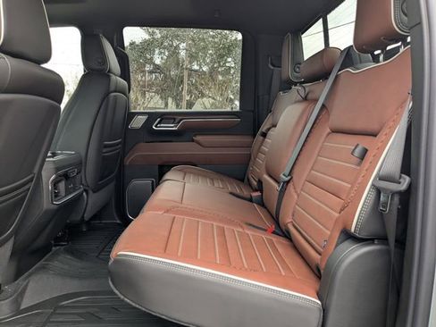 New 2026 GMC Sierra 2500 Denali Ultimate image 14