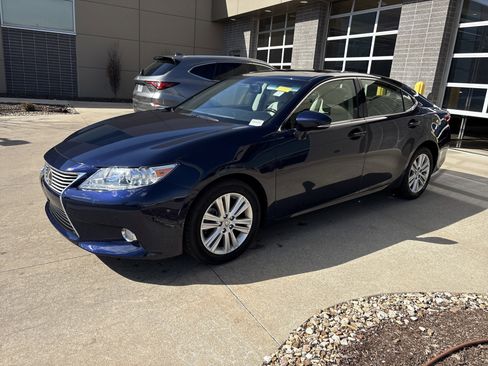 Used 2013 Lexus ES 350 w/ Premium Pkg image 5