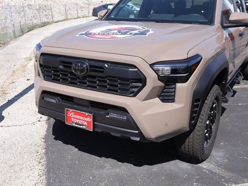 New 2026 Toyota Tacoma TRD Off-Road w/ TRD Off Road Premium Package AWD/4WD image 2