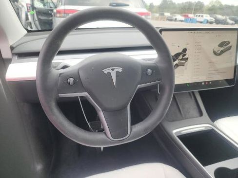 Used 2023 Tesla Model Y Long Range image 6