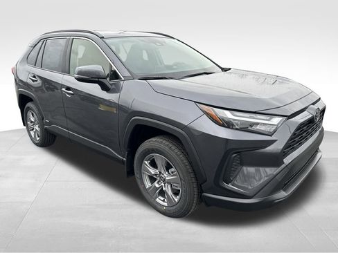New 2025 Toyota RAV4 LE image 7