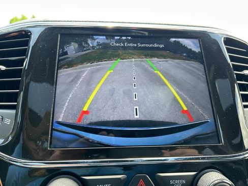 Used 2022 Jeep Grand Cherokee Limited image 28