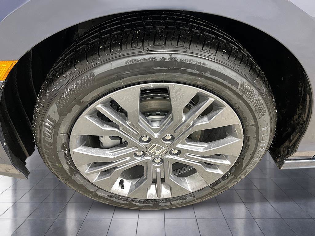 New 2027 Honda Odyssey Touring image 11
